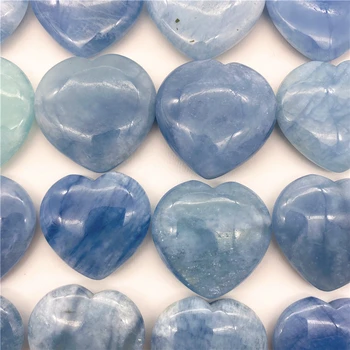 1PC Prirodni Plavi Akvamarin Crystal Ljubav U Obliku Srca Uzorak Ozdravljenja Polirani Kamen Drago Kamenje Za Uređenje Doma