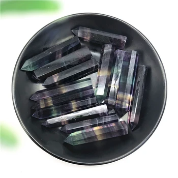 1pc Prirodni Rainbow Fluorit Quartz Crystal Spot Zdrav Šestokutno Kamen Coli Uređenje Prirodnog kamena i Minerala