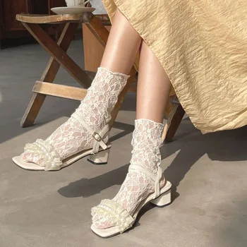 Ženske čarape Klasicni cvjetni cvjetne čipke mreže Lolita Slatka Čarape Tanka Prosječna cijev Prozirne Čarape Djevojka Slatke prozračna Dizajnerske čarape